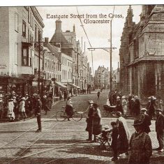 Gloucester Cross 1919 with police officer directing traffic. (Gloucestershire Police Archives URN 9172) | Photograph from Wendy Jordan 